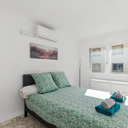 Апартаменти Proche Plages Et Commerces *