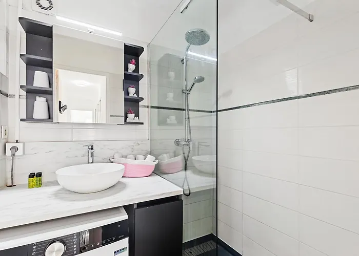 Proche Plages Et Commerces Juan-les-Pins